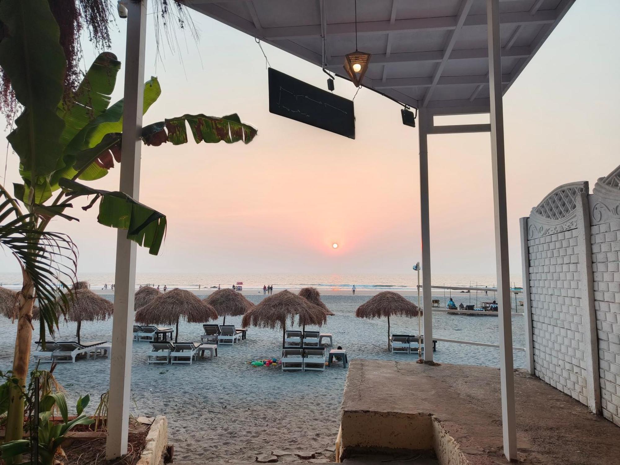 Aqua Beach Stays Ashwem Mandrem Eksteriør billede