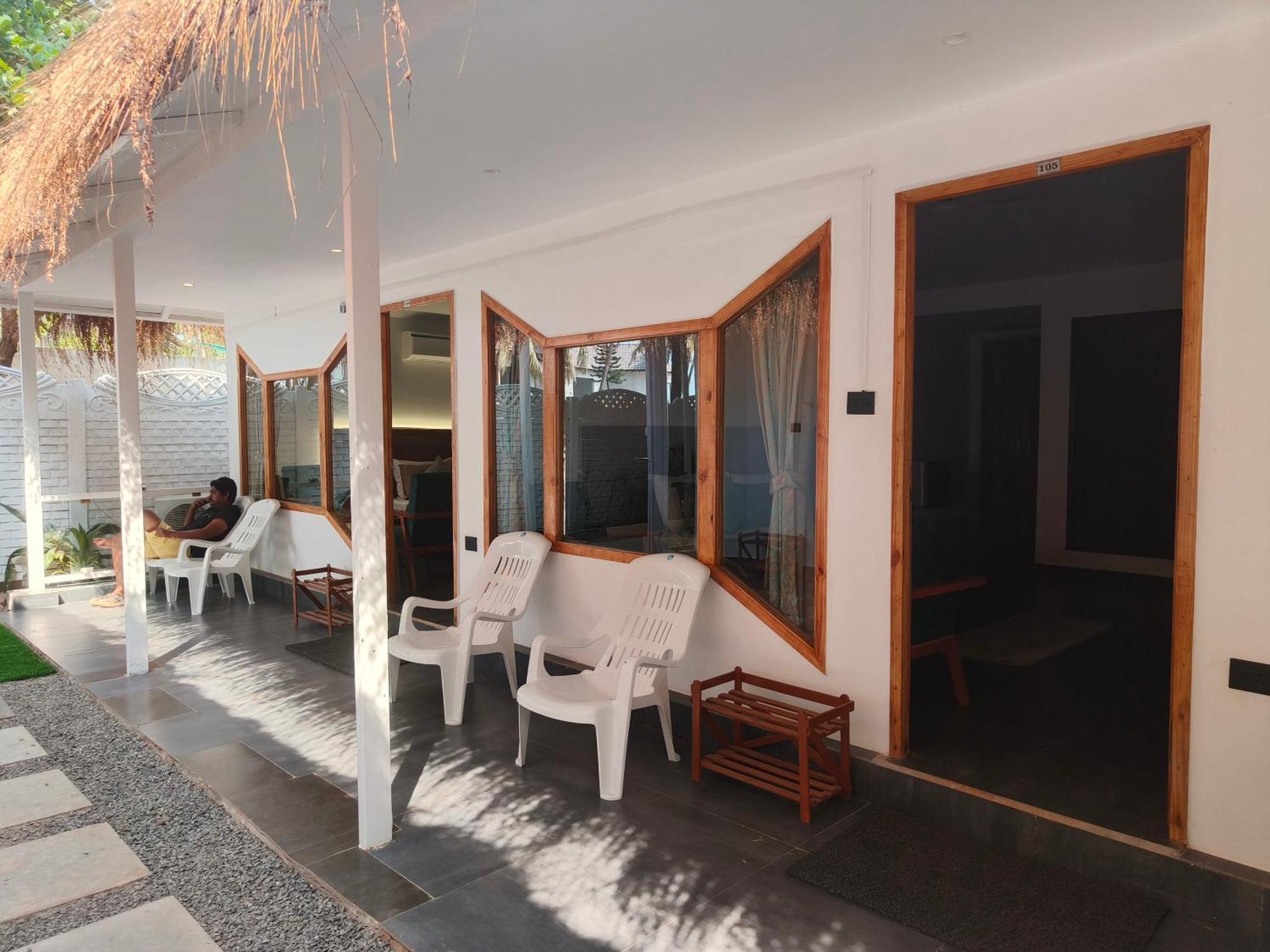 Aqua Beach Stays Ashwem Mandrem Eksteriør billede
